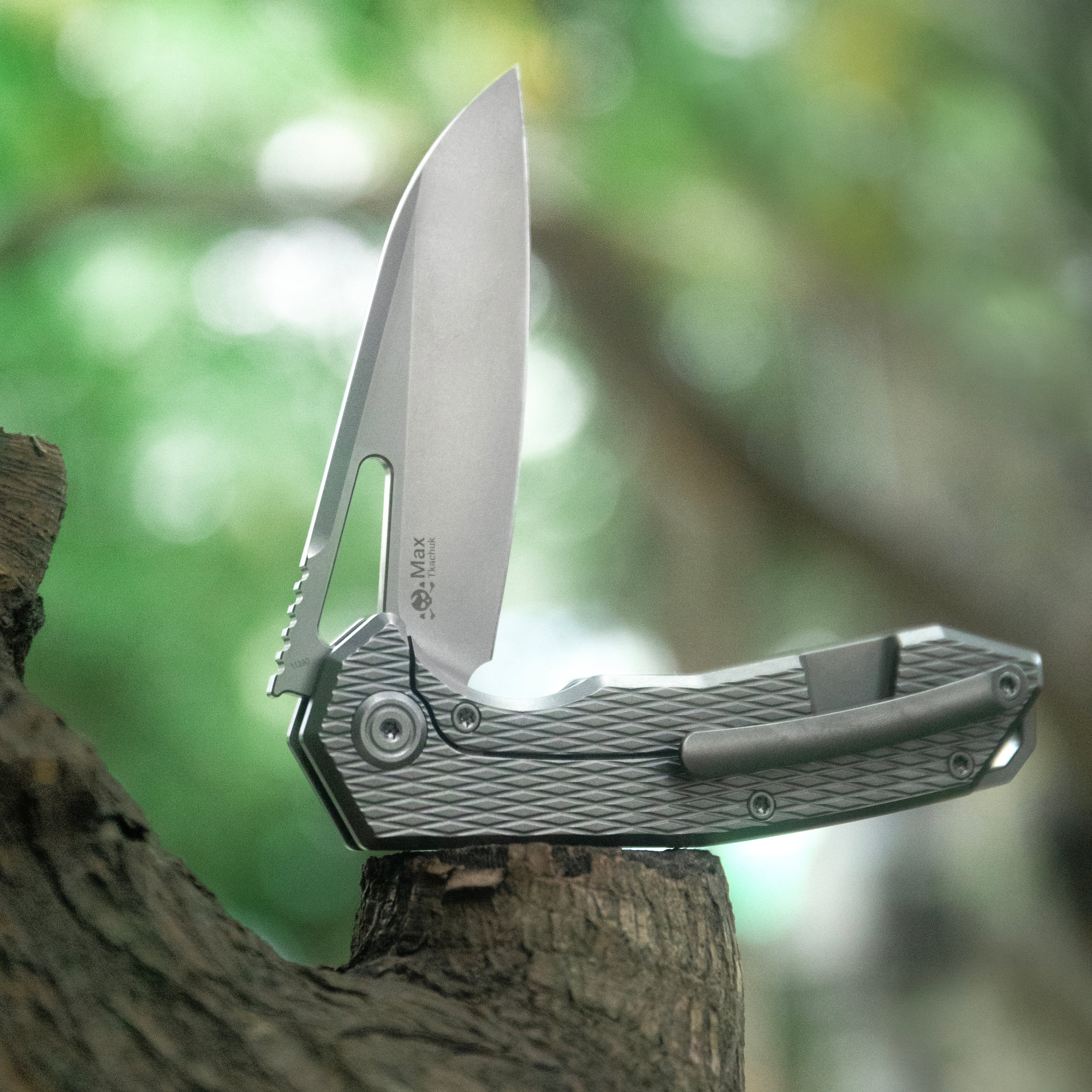 KB Vagrant Folding Knife Regular DLC Titanium Handle 3.15" Regular DLC 390 Blade KB284L