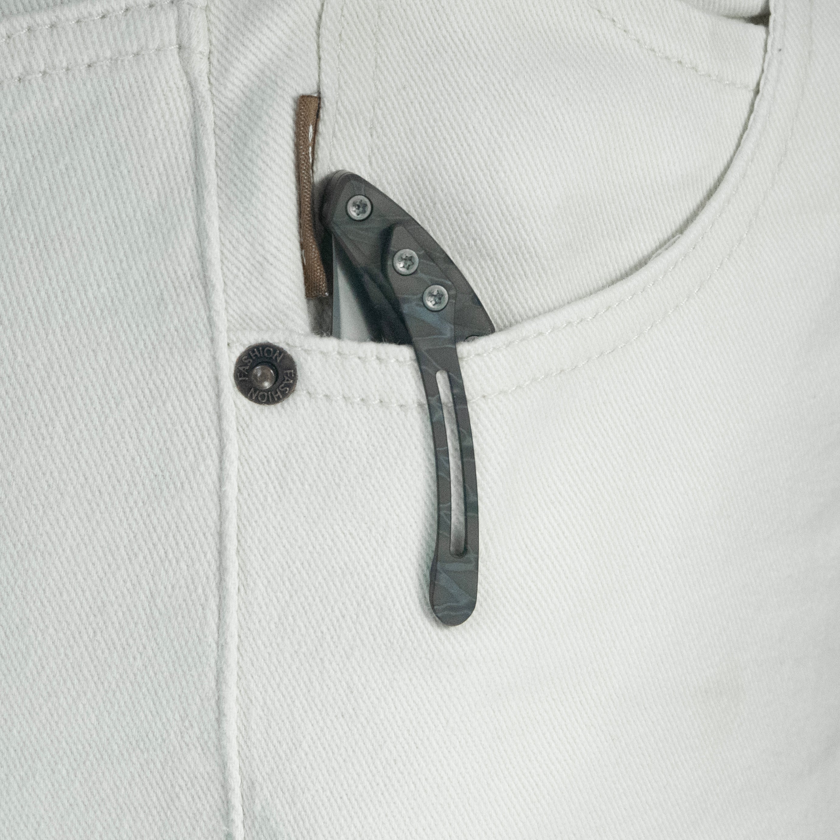 KB Cyrus Folding Knife Flame Ano Titanium Handle 3.46'' Beadblast M390 Blade KB387B