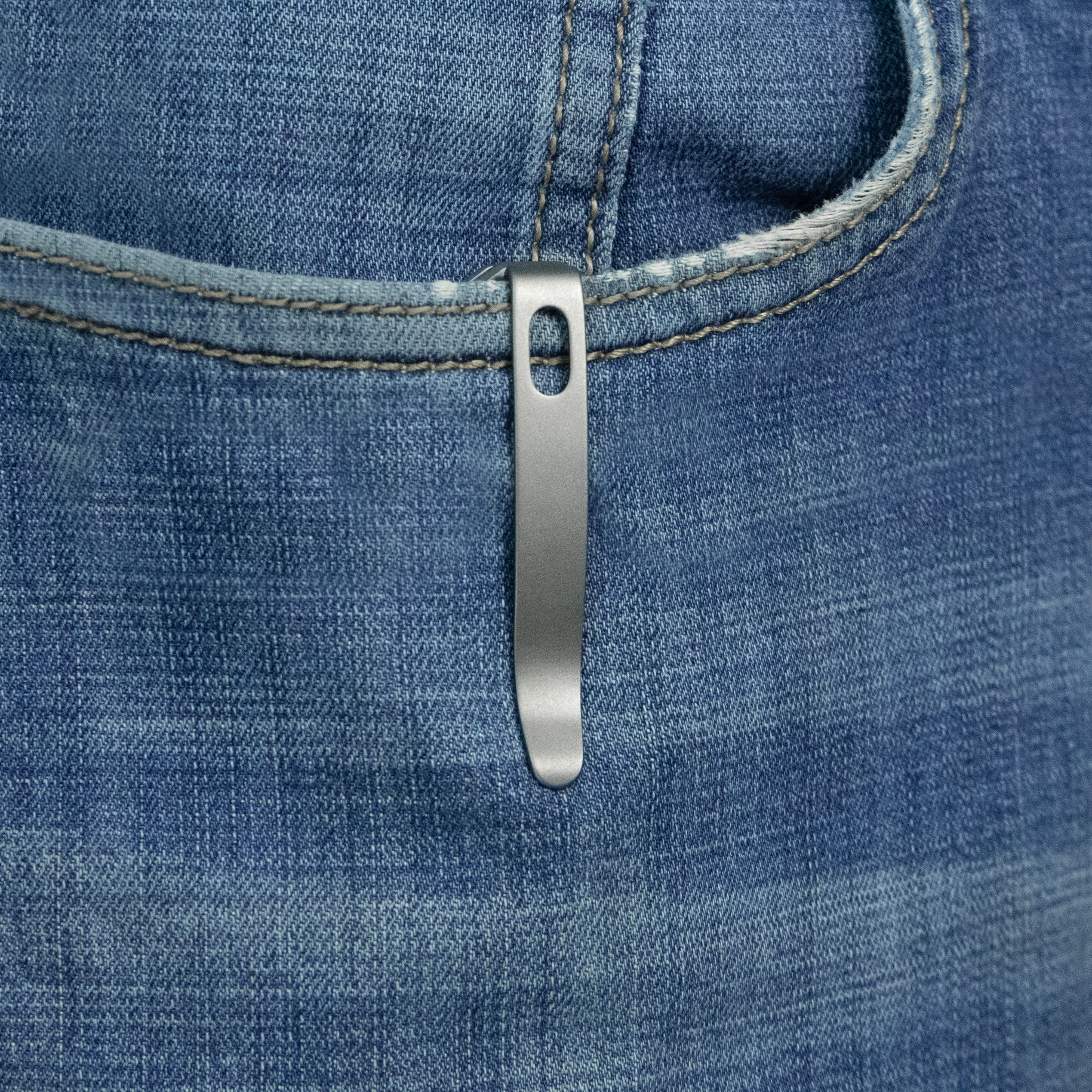 KB Aero Air Pocket Knife Gray Crossbar Lock Gray Ti Diagonal Milling 2.91" Satin M390 Blade KB488A