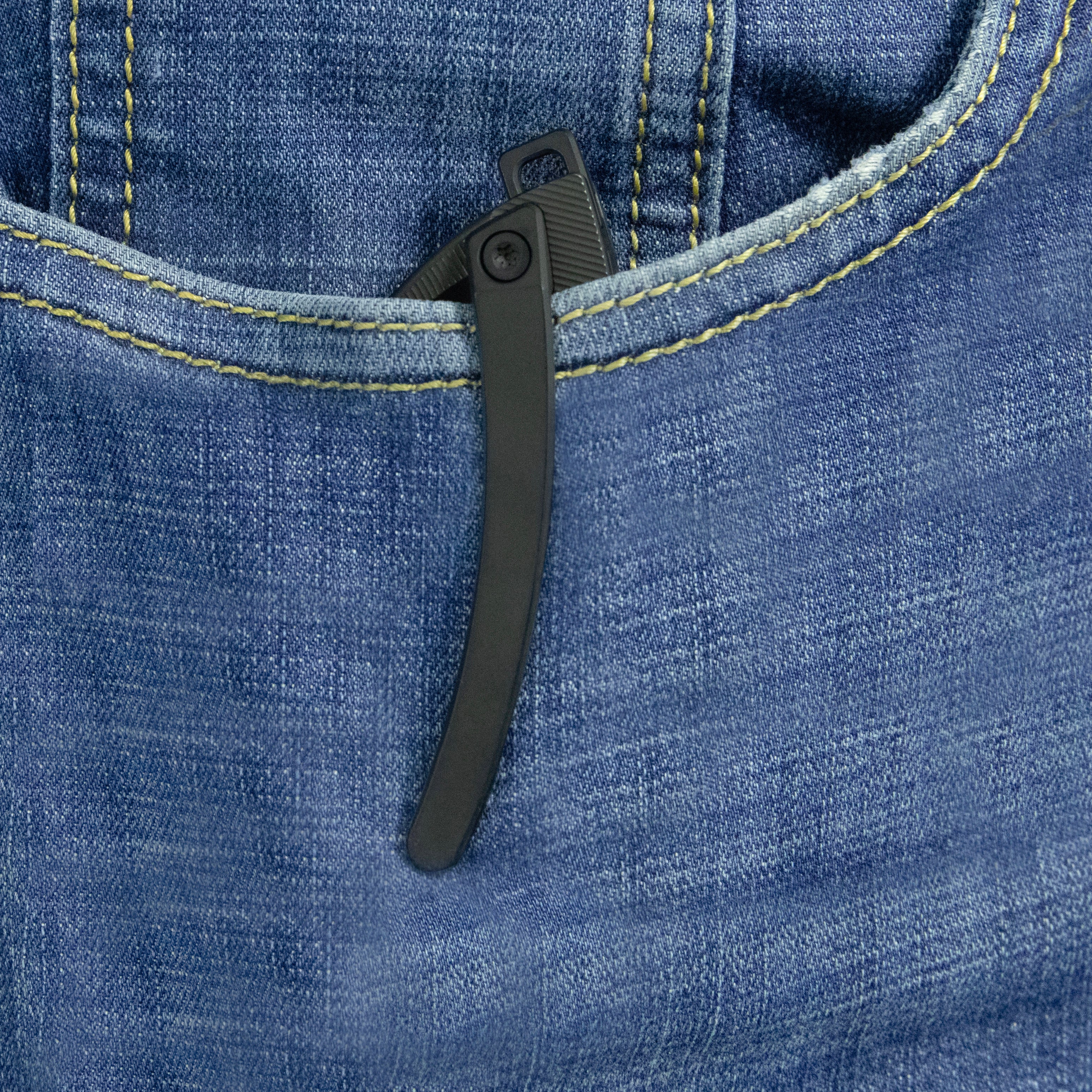 KB Anteater Frame Lock Pocket Folding Knife Blackwash Ti Handle 3.43'' Blackwash M390 KB153C