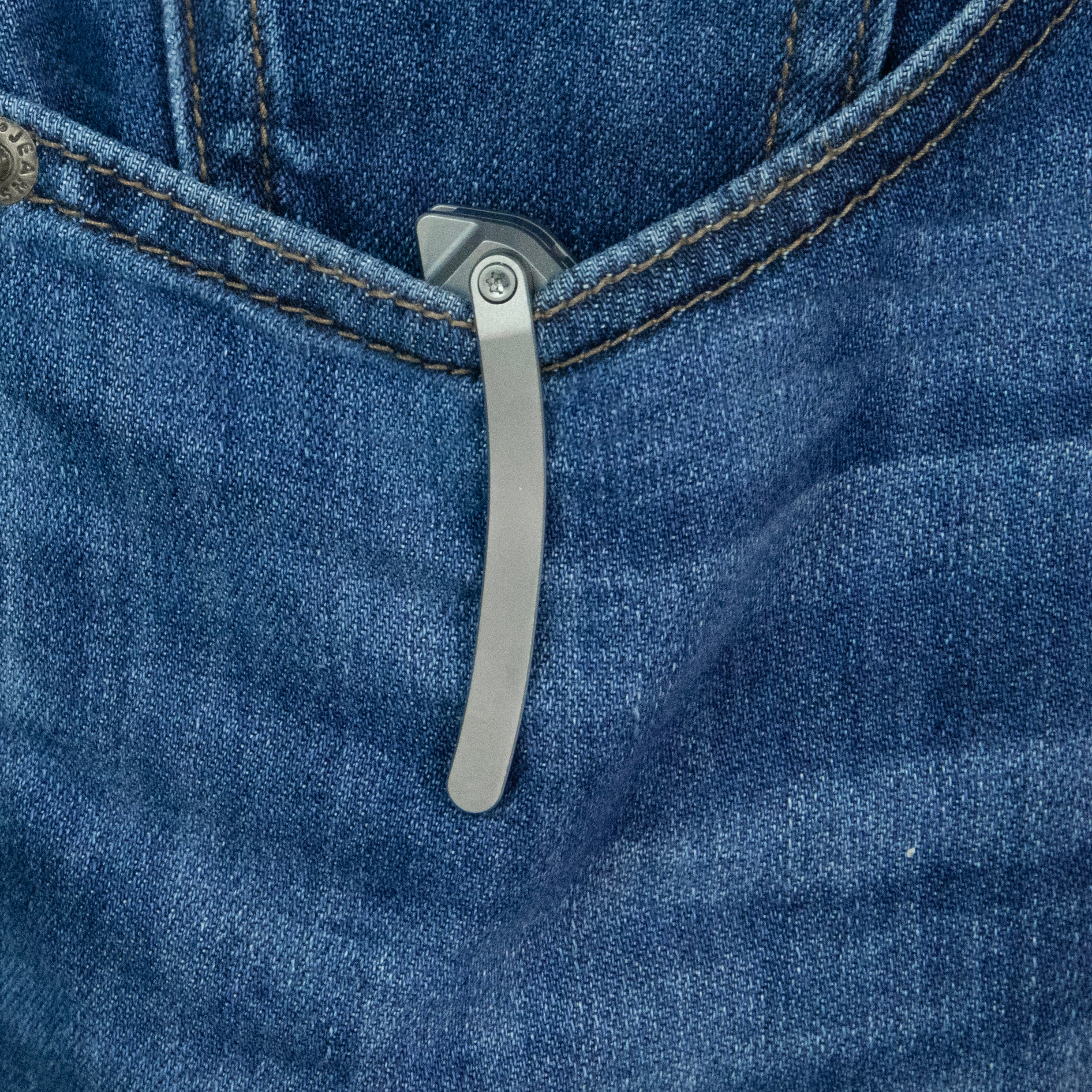 KB Ishtar Frame Lock Pocket Folding Knife Gray Ti Hanlde 3.54'' Sandblast M390 KB170A