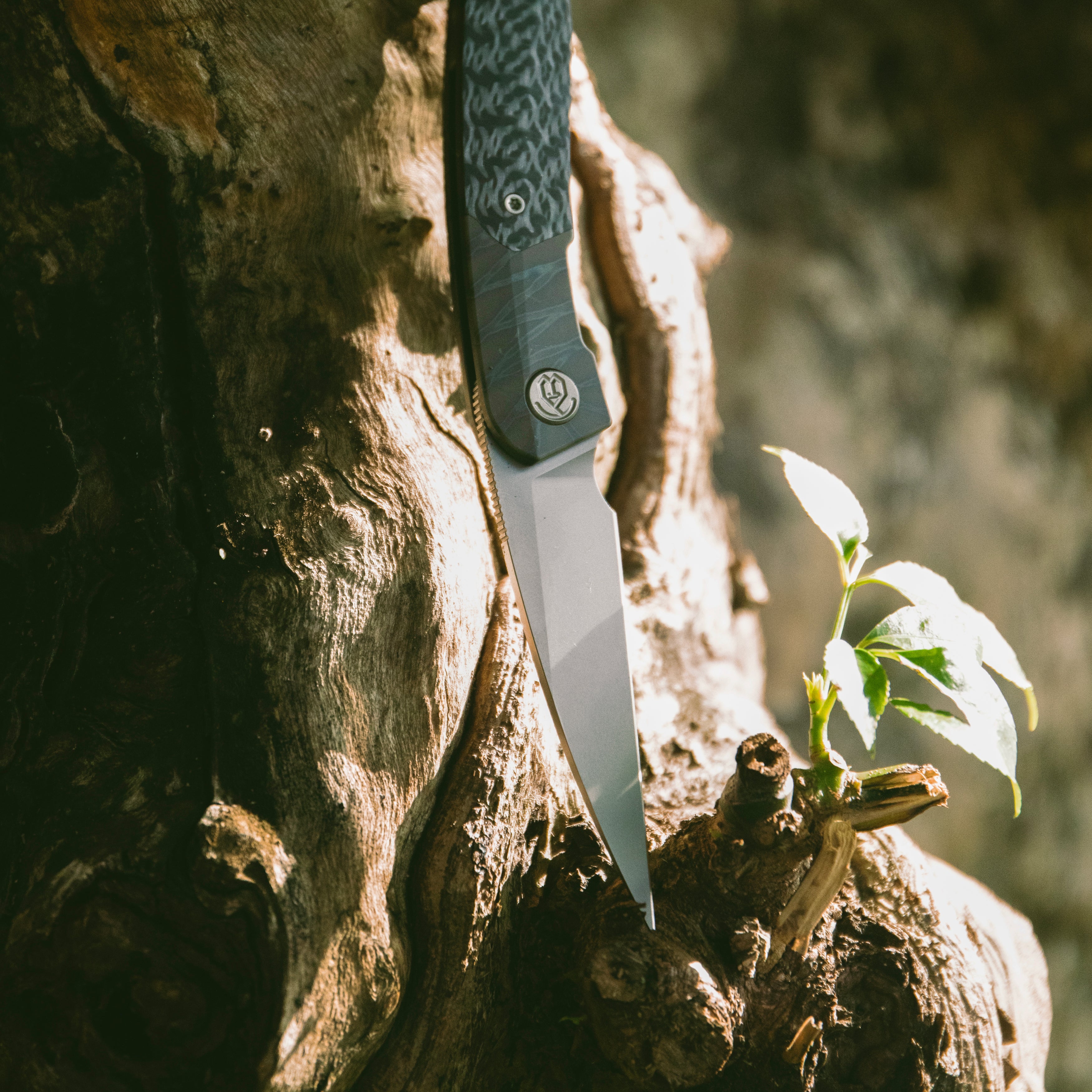 KB Spike Folding Knife Flame Ano Titanium with Twill CF inlay 3.11'' Beadblast M390 Blade KB406B