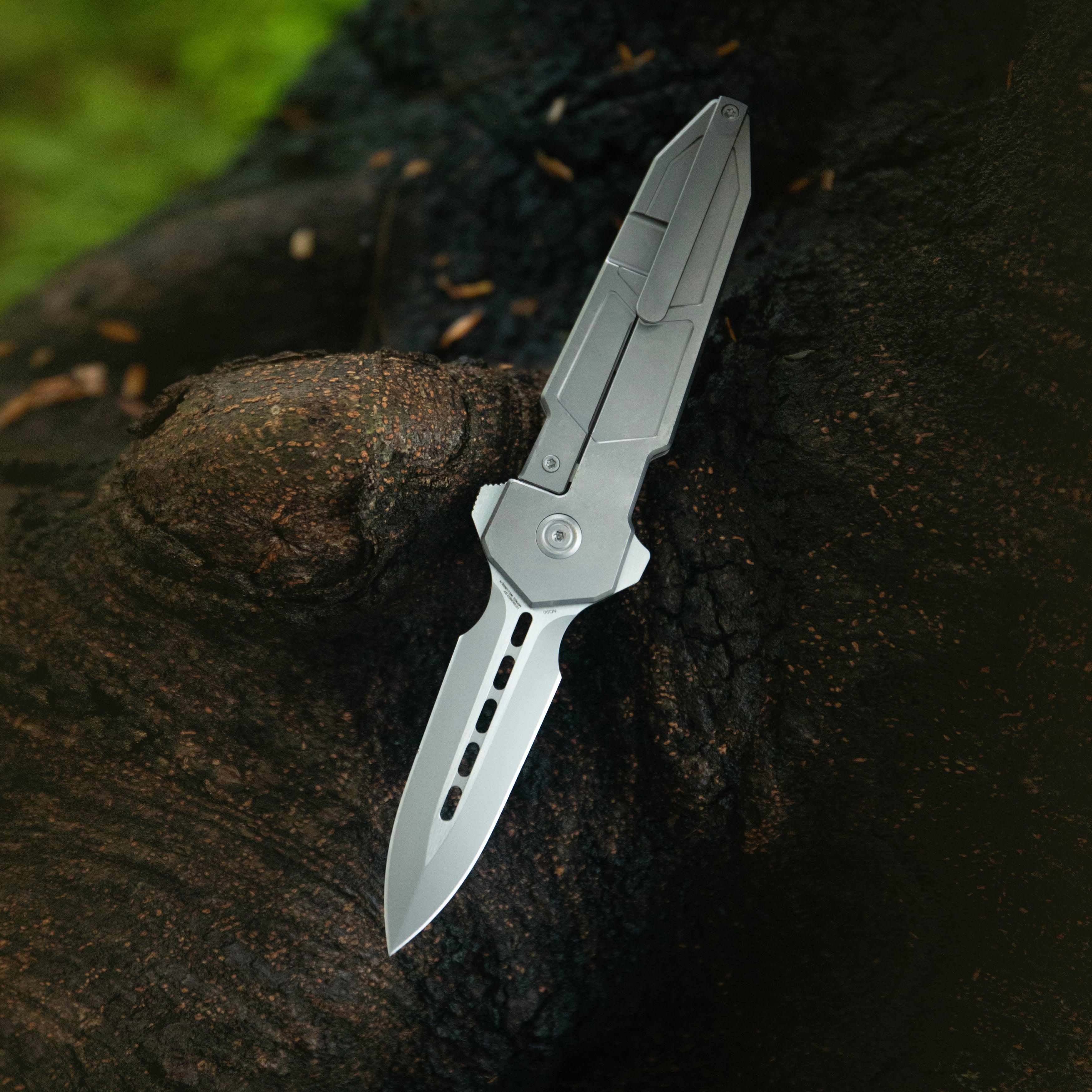 KB Urban Dagger Double Edge Folding Knife Flame Ano Titanium Handle 3.19'' Satin & Beadblast M390 Blade KB416B