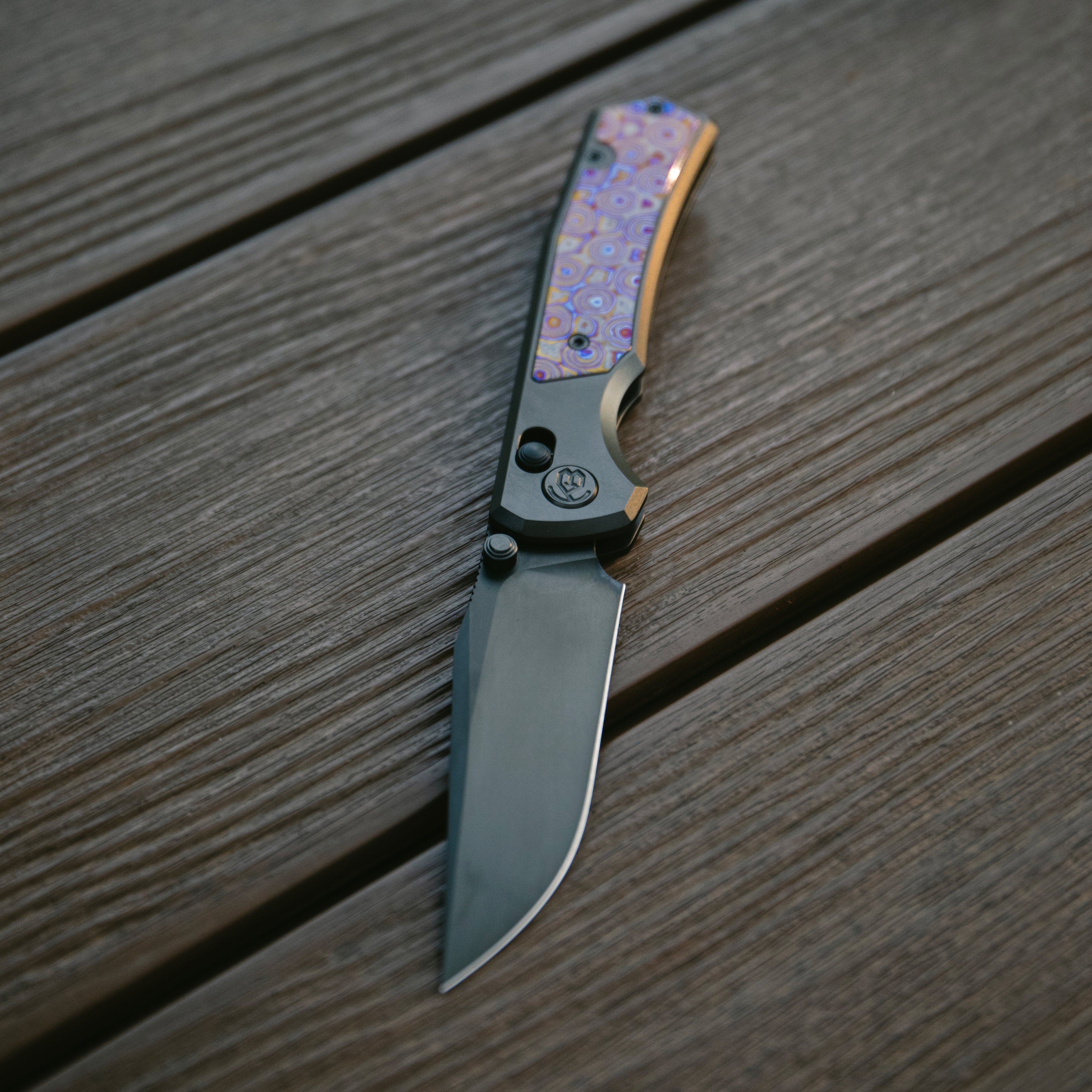 KB Lynx Crossbar Locking Folding Knife DLC Titanium Handle with Zircuti Inlay 3.54'' DLC M390 Blade KB427C
