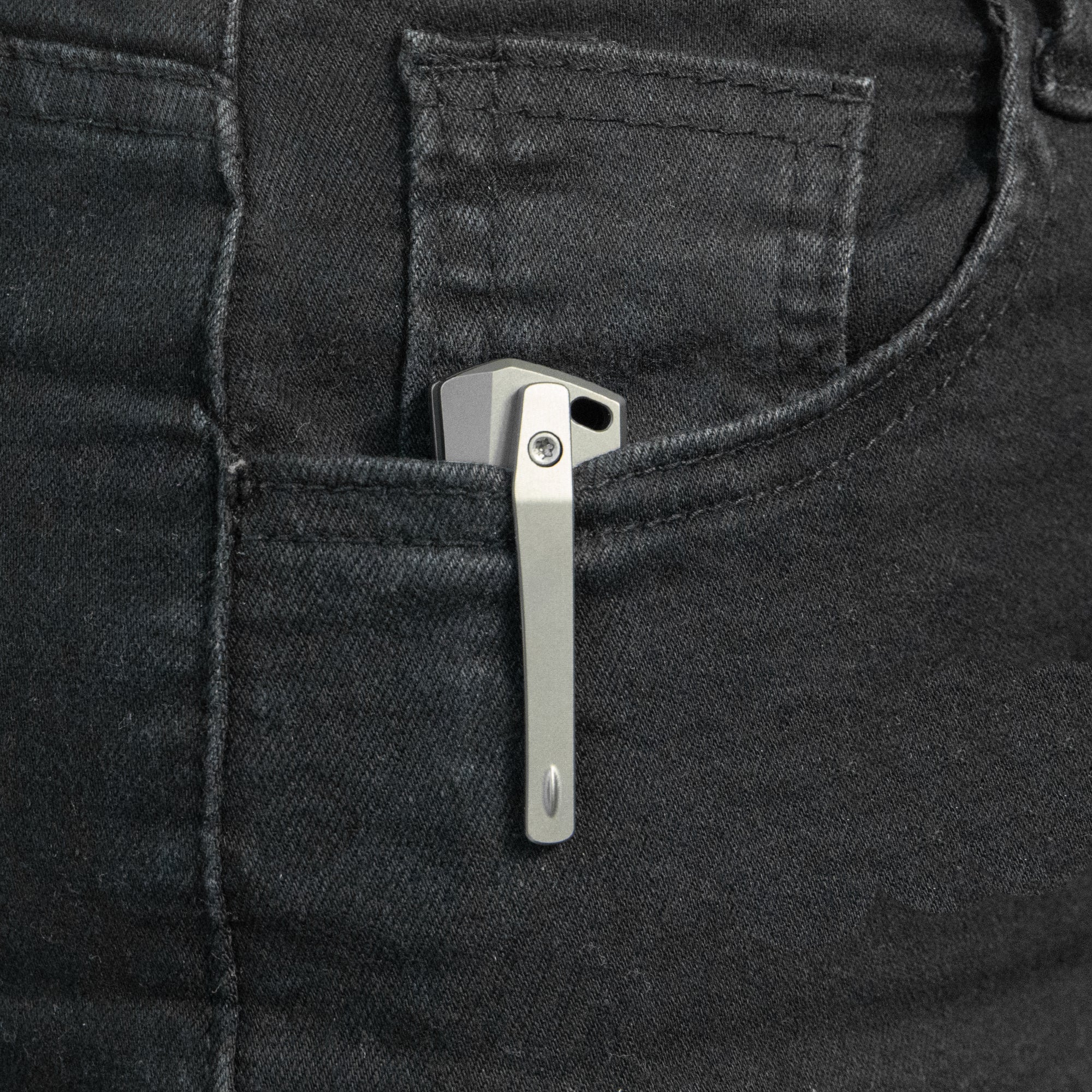 KB Pyramid Folding Knife Gray Titanium Handle 3.54'' Beadblast M390 Blade KB429A