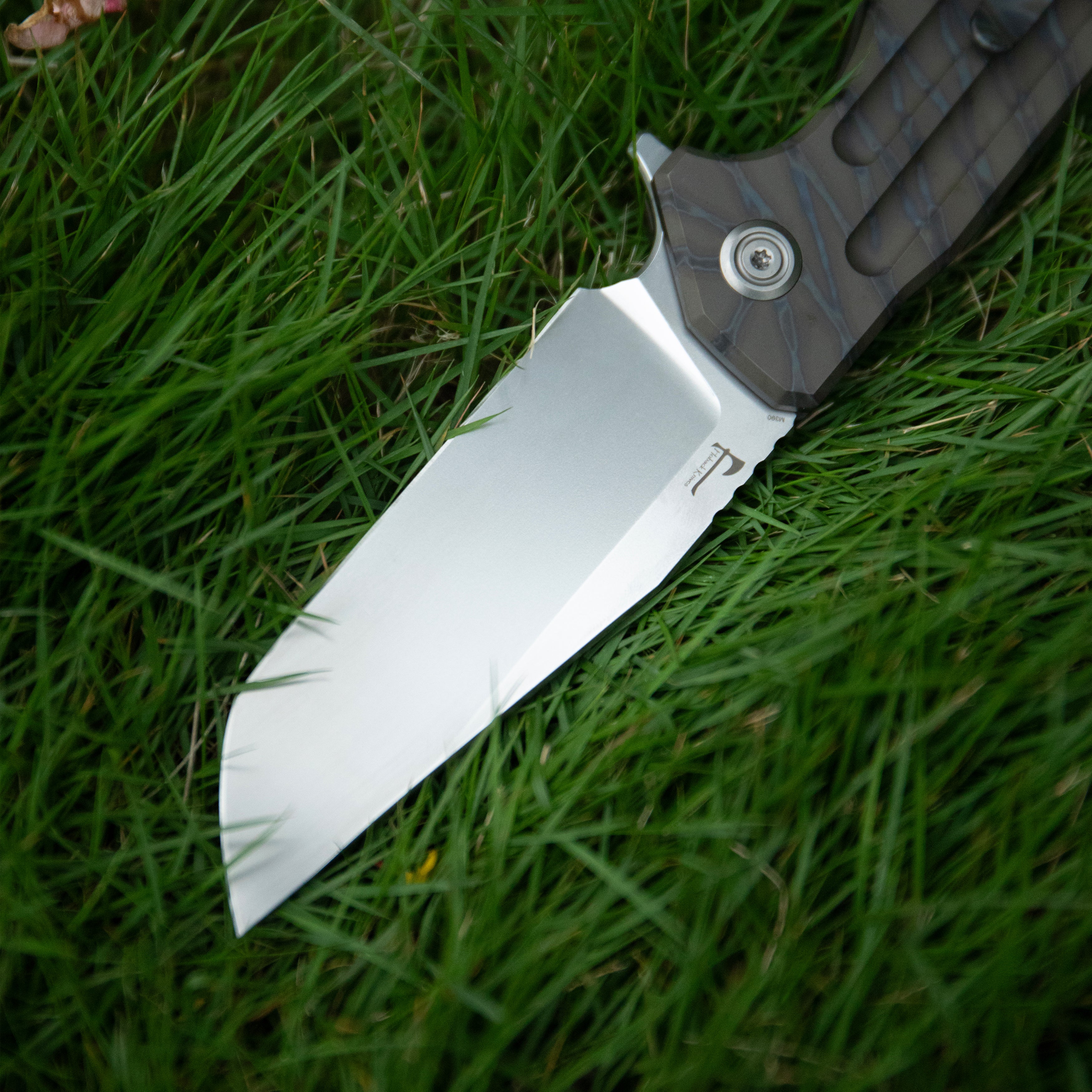 KB Relentless Folding Knife Flame Ano Titanium Handle 3.46'' Silver Bead Blasting M390 Blade KB462B