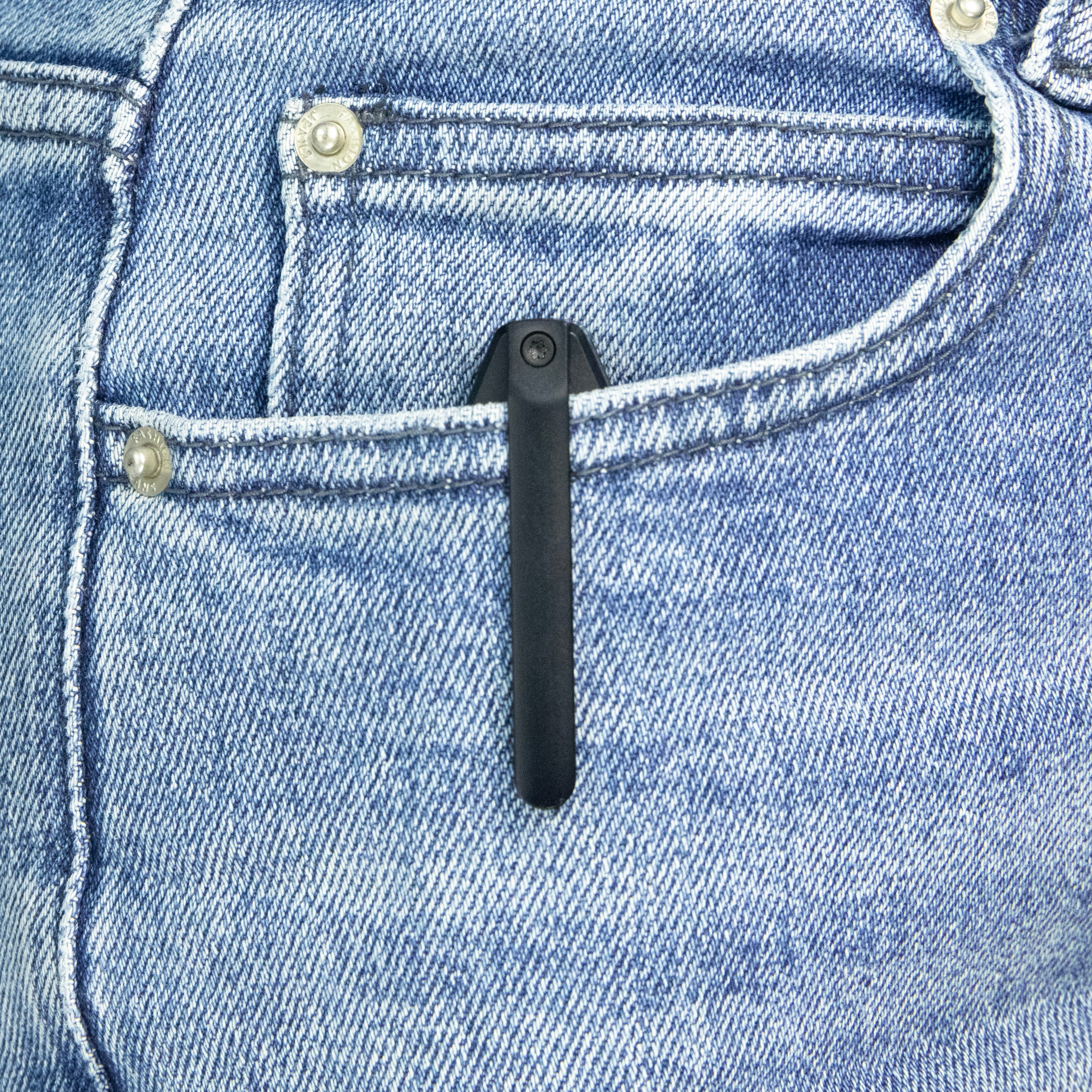 KB Urban Dagger Double Edge Folding Knife Black PVD Titanium Handle 3.19'' Regular DLC M390 Blade KB416C