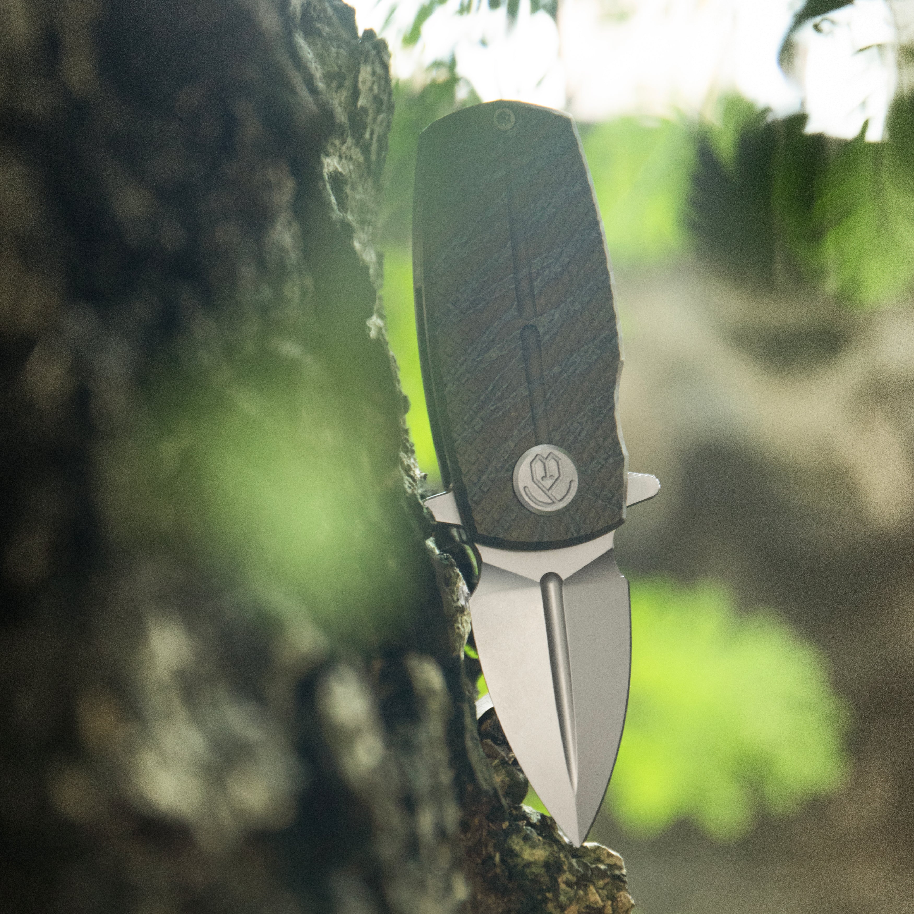 KB Fang Mini Pocket Knife Flame Ano Titanium with Diamond Milling 1.97" Beadblast M390 Blade KB451B
