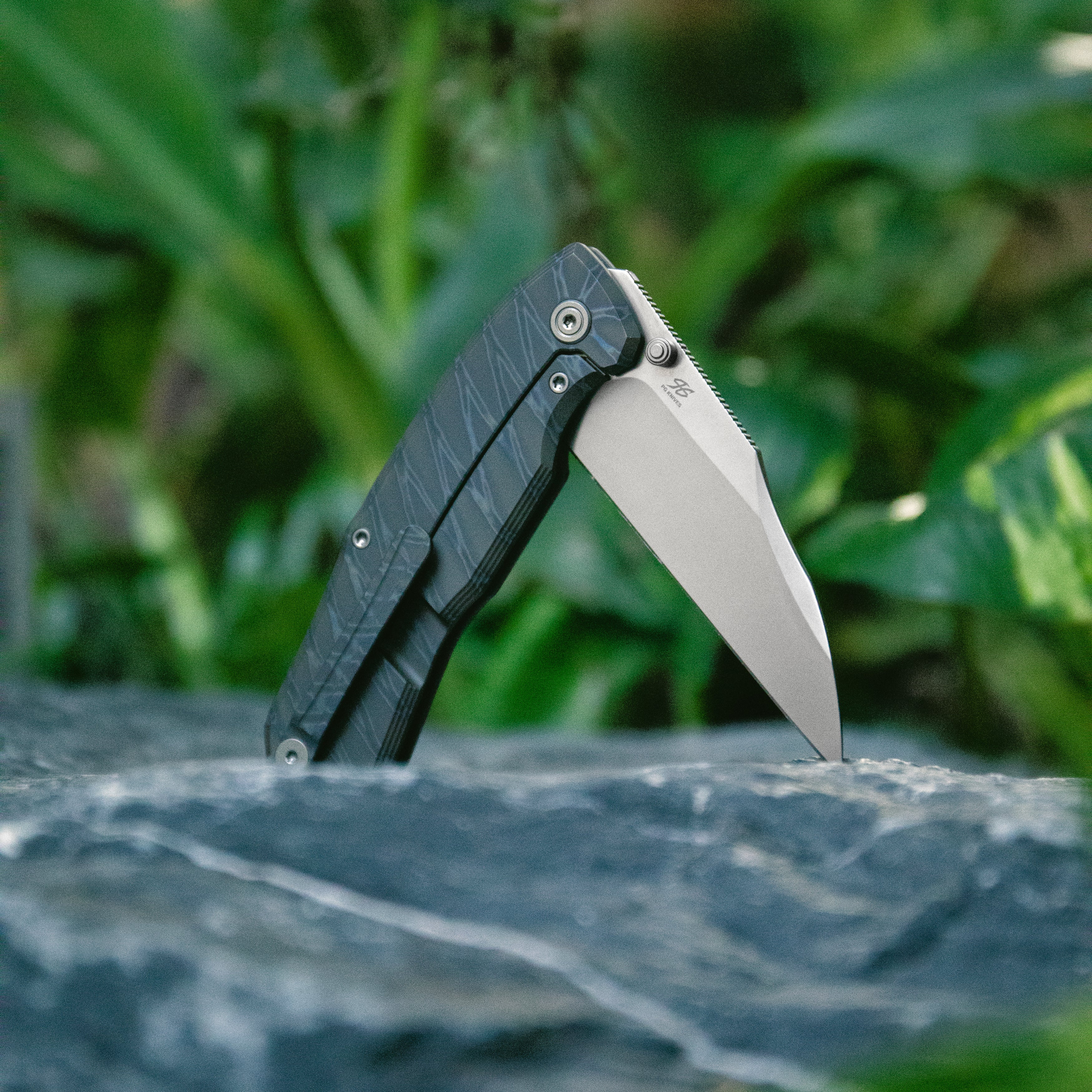 KB Mantra Folding Knife Flame Ano Titanium Handle 3.27'' Silver Bead Blasting M390 Blade KB459B