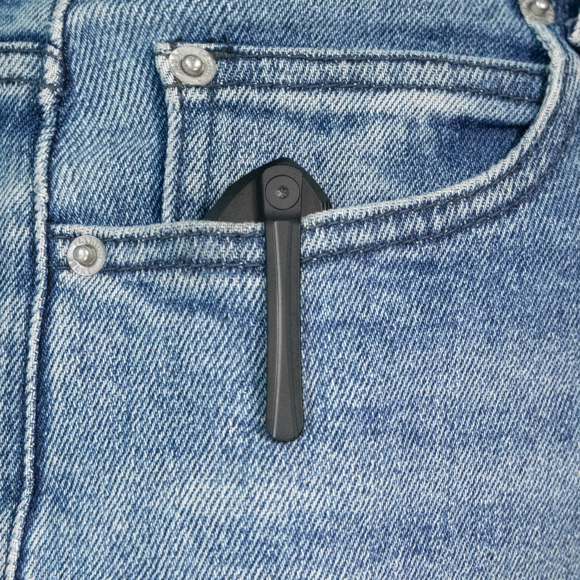 KB Mantra Folding Knife Black PVD Titaniuim Handle 3.27'' DLC M390 Blade KB459C